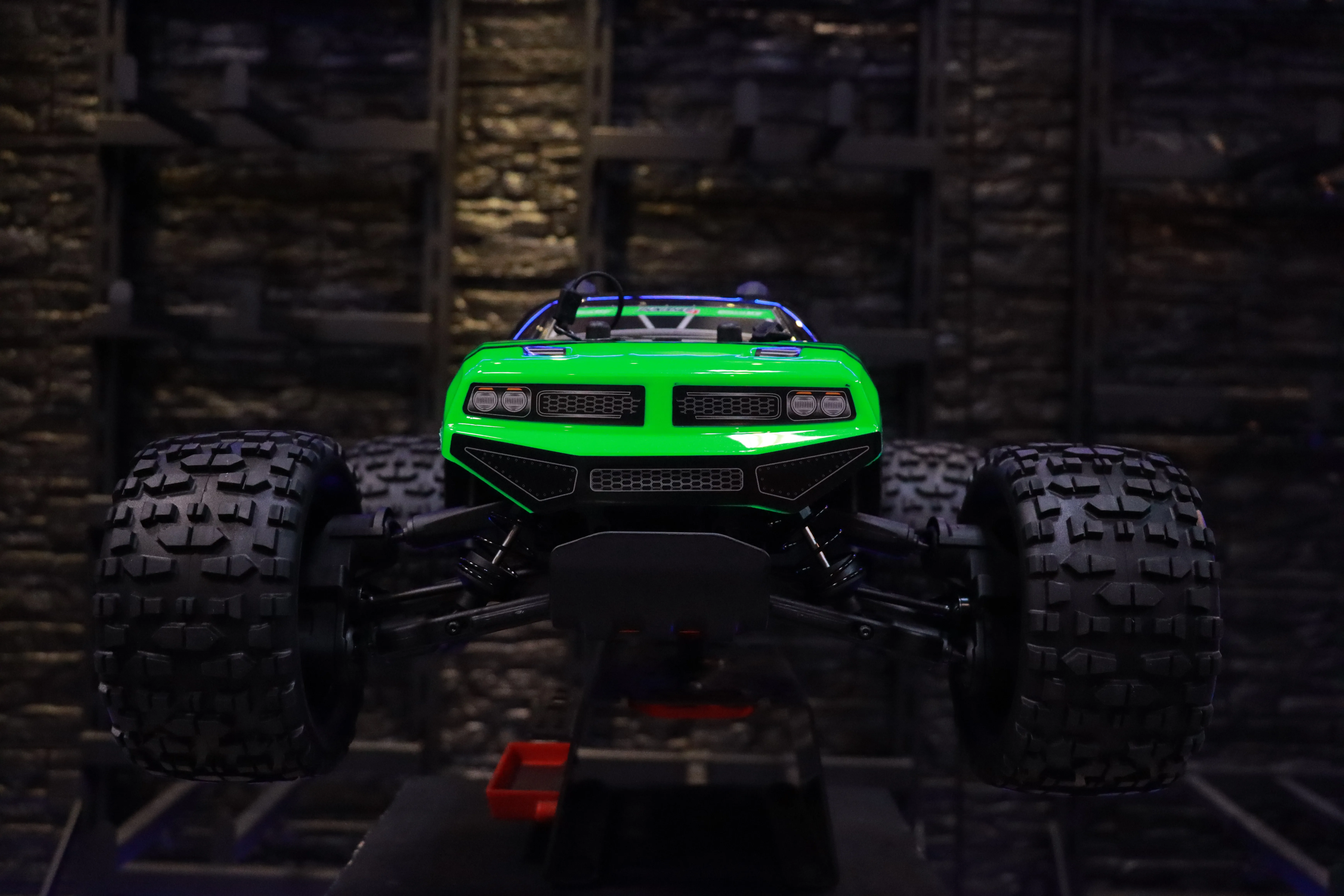 《 1/9 無刷大腳 PUNISHER 4S 》｜Team Corally遙控車｜