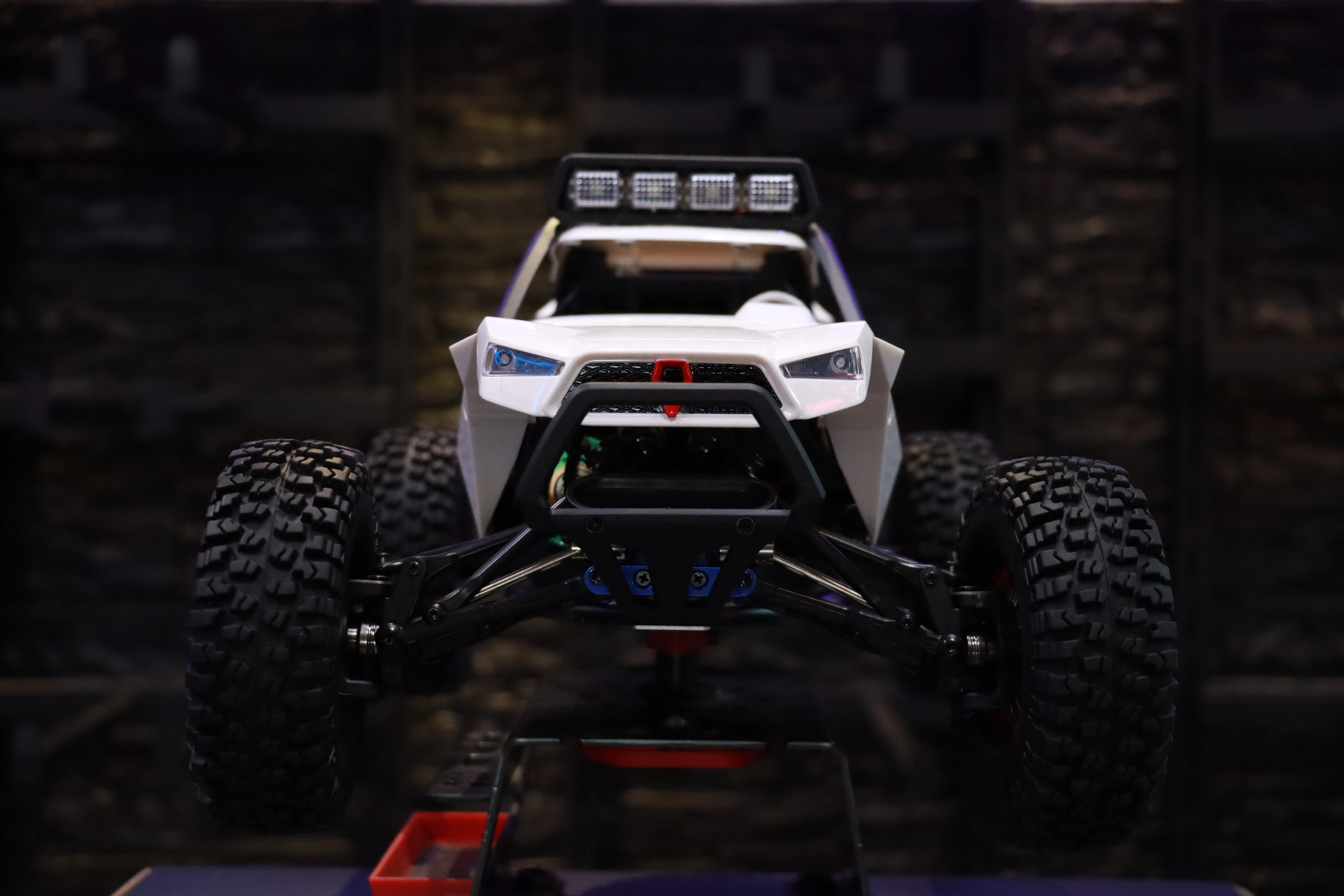 《 1/12 碳刷高速攀爬車 》｜WLtoys系列 遙控車｜