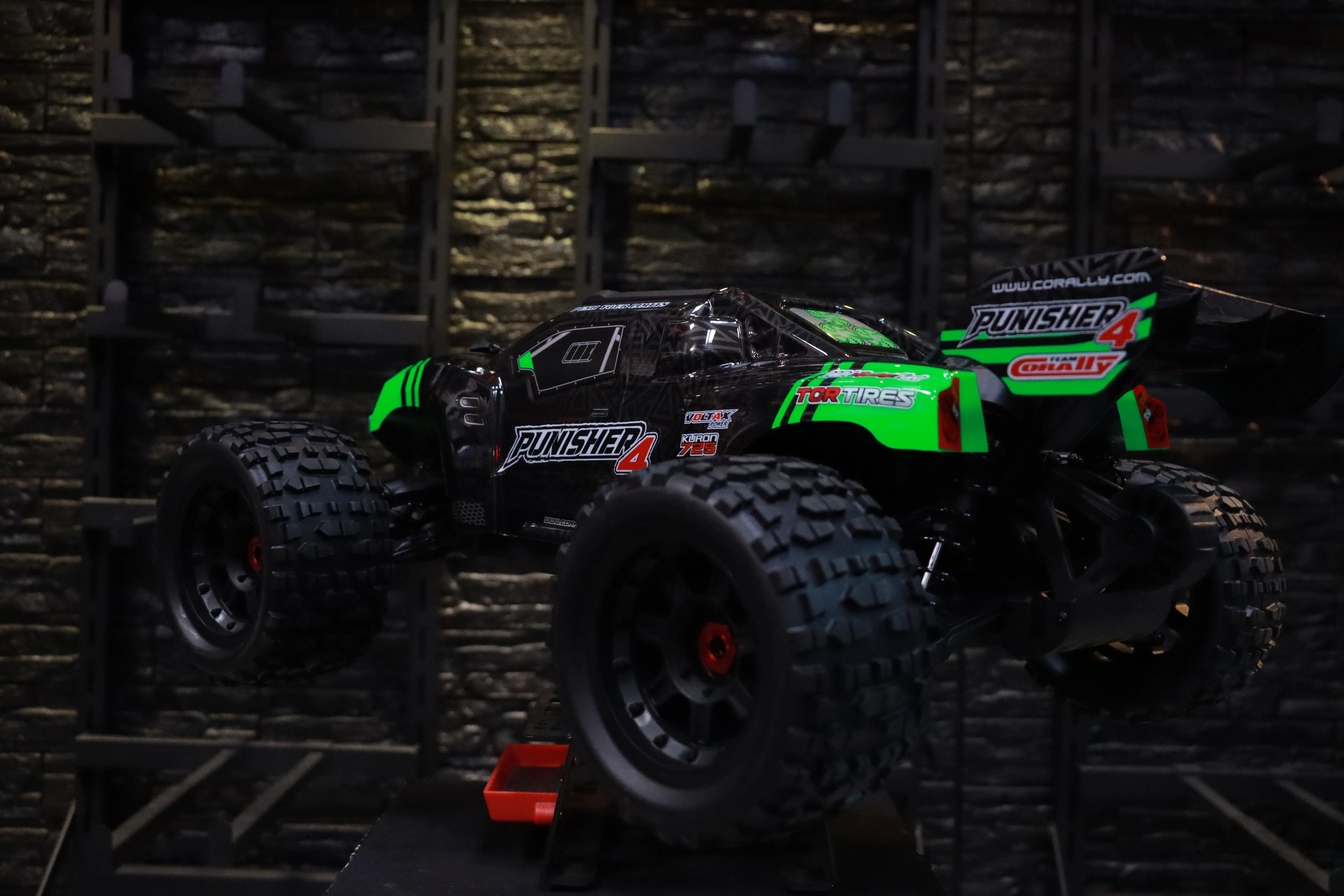《 1/9 無刷大腳 PUNISHER 4S 》｜Team Corally遙控車｜