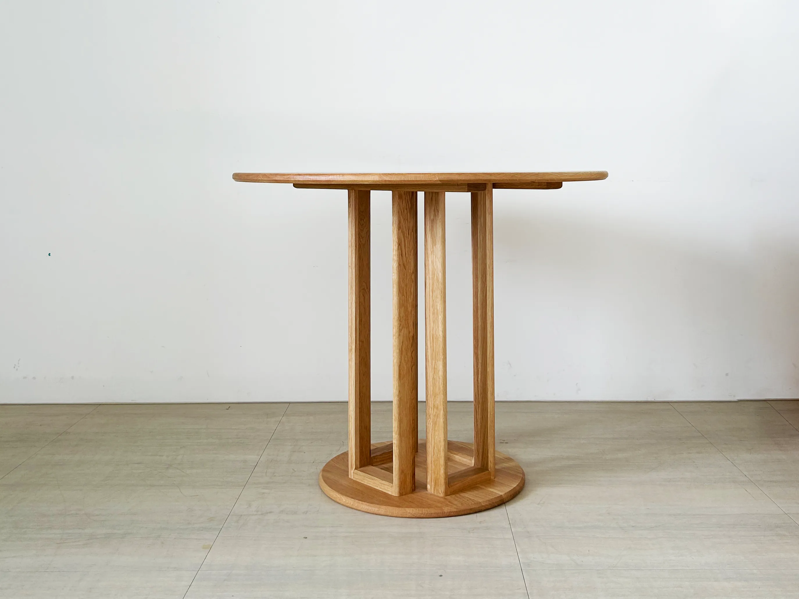 MORE Frame Round Table｜框序圓桌 