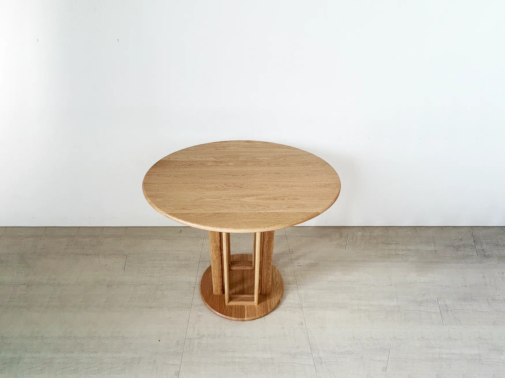 MORE Frame Round Table｜框序圓桌 