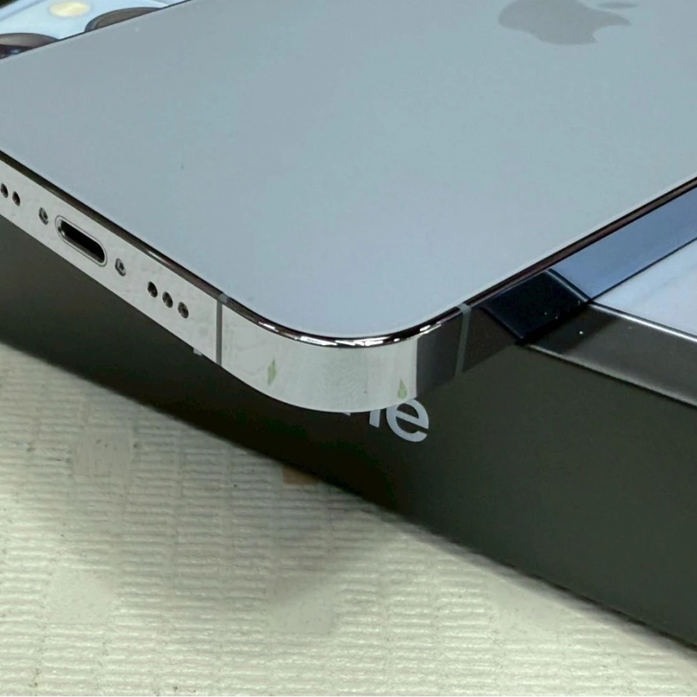 iPhone 13 pro 256g 藍 電池80% 有盒裝有配件