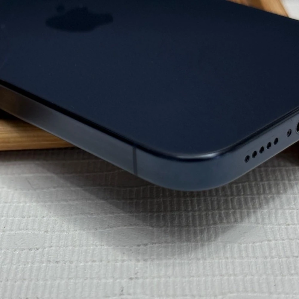 iPhone 15 Pro 256g 藍 電池88% 背板破 有盒裝有配件