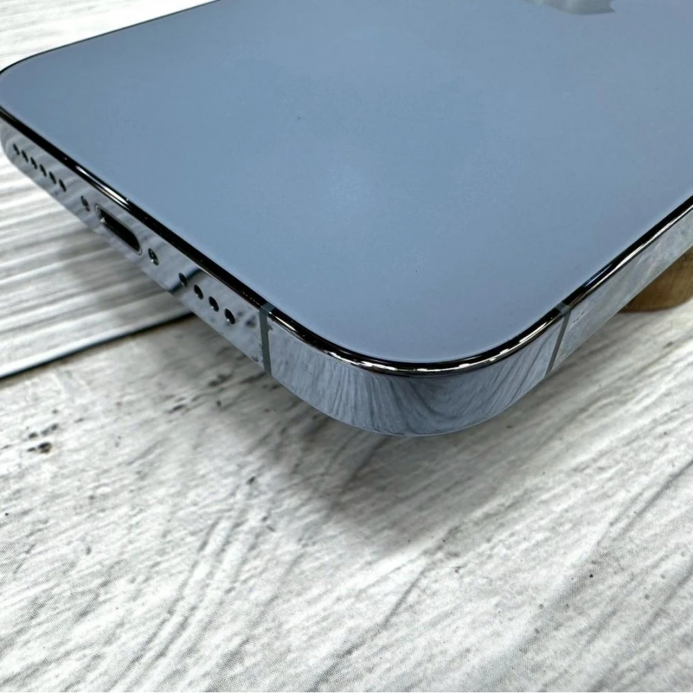 iPhone 13 PRO MAX 256g  藍 電池87% (換過螢幕) 無盒裝有配件