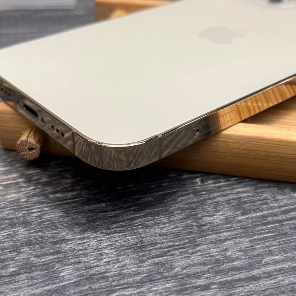 iPhone 12 pro 256g 金 電池100% 換過副廠螢幕 換過相機 無盒裝有配件