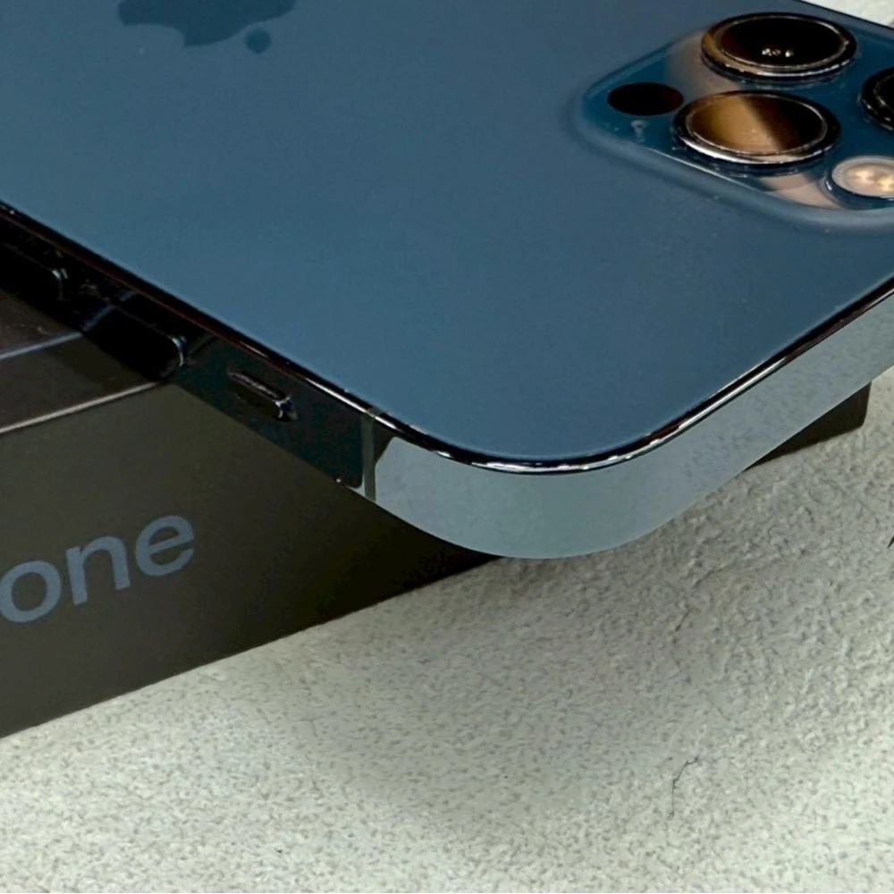 iPhone 12 pro 256g 藍 電池76% 無盒裝有配件