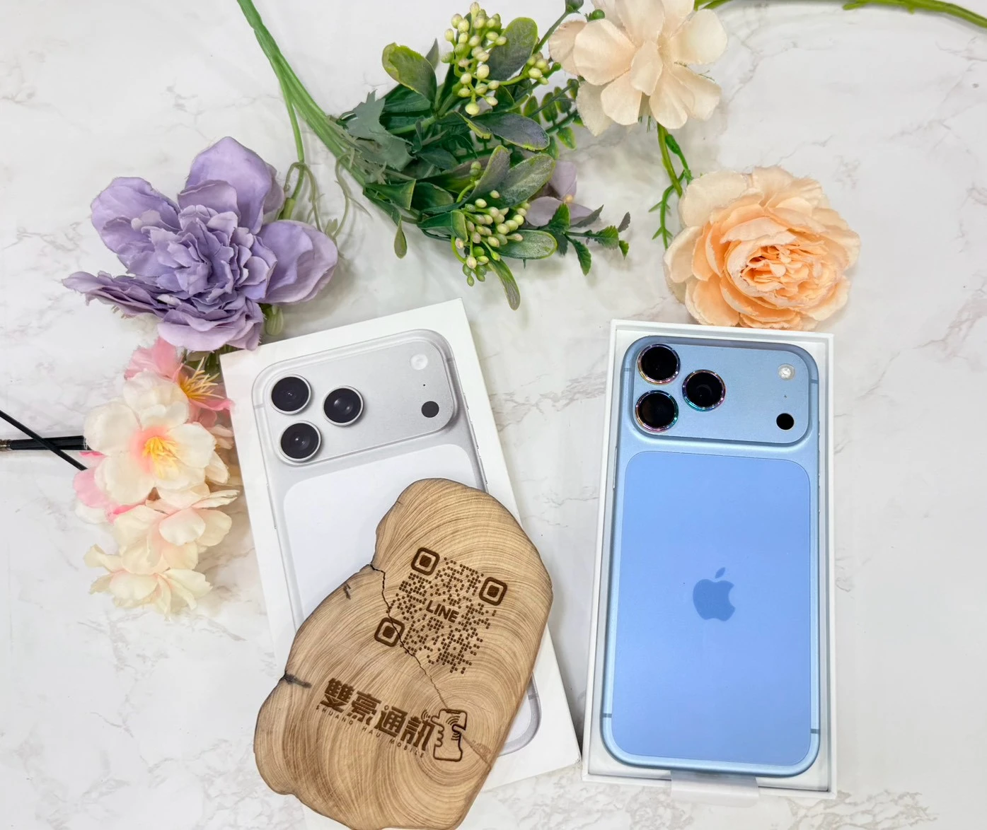 iPhone 17 Pro max 256g 銀 電池100% 循環 175  (全機包膜 已貼鏡頭貼）保固到2026/11/13 有盒裝有配件