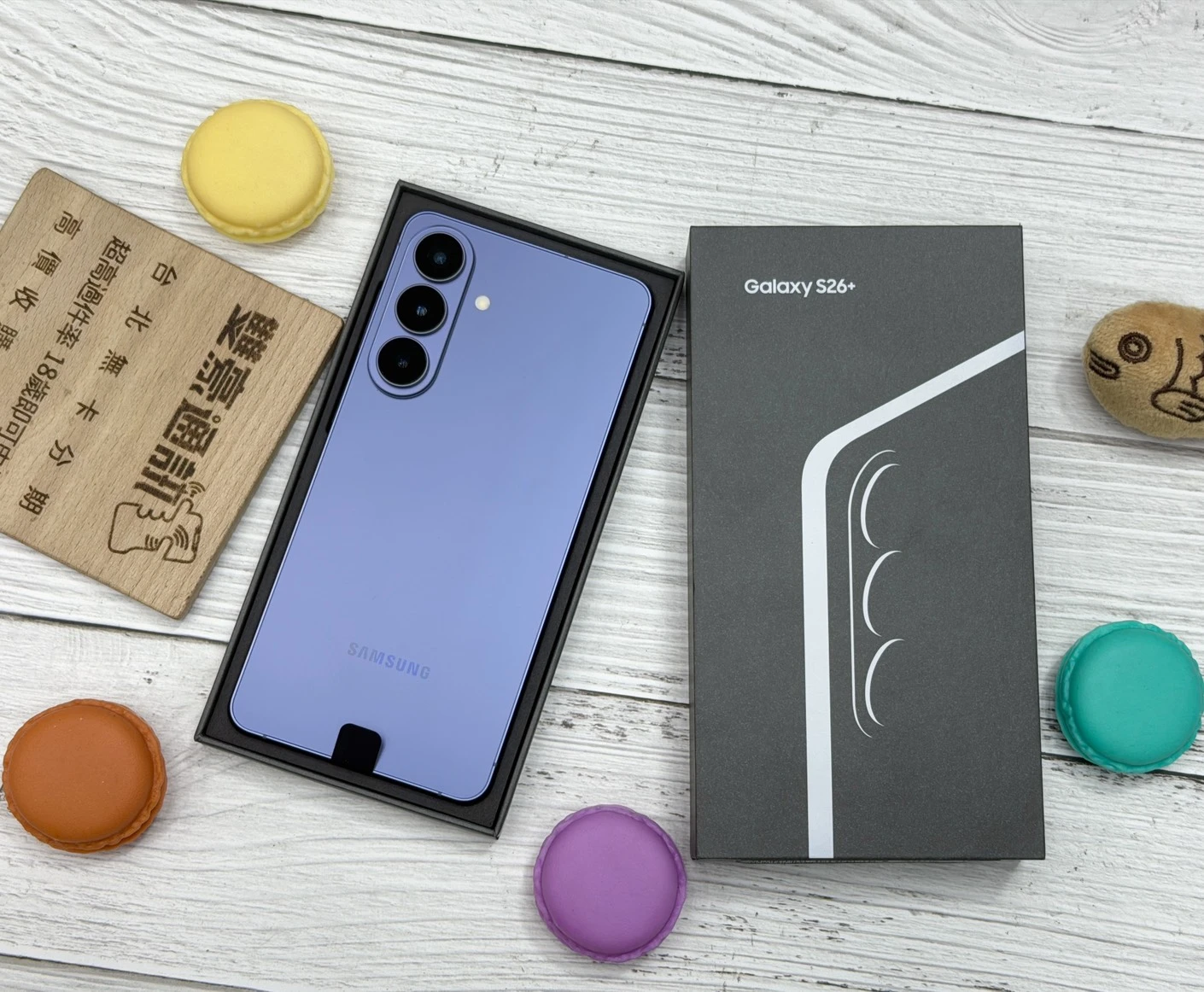 ?SAMSUNG Galaxy S26 +(12+512G) 藍 客戶續約用不到 全新僅拆封 未開通 保固一年 有盒裝有配件
