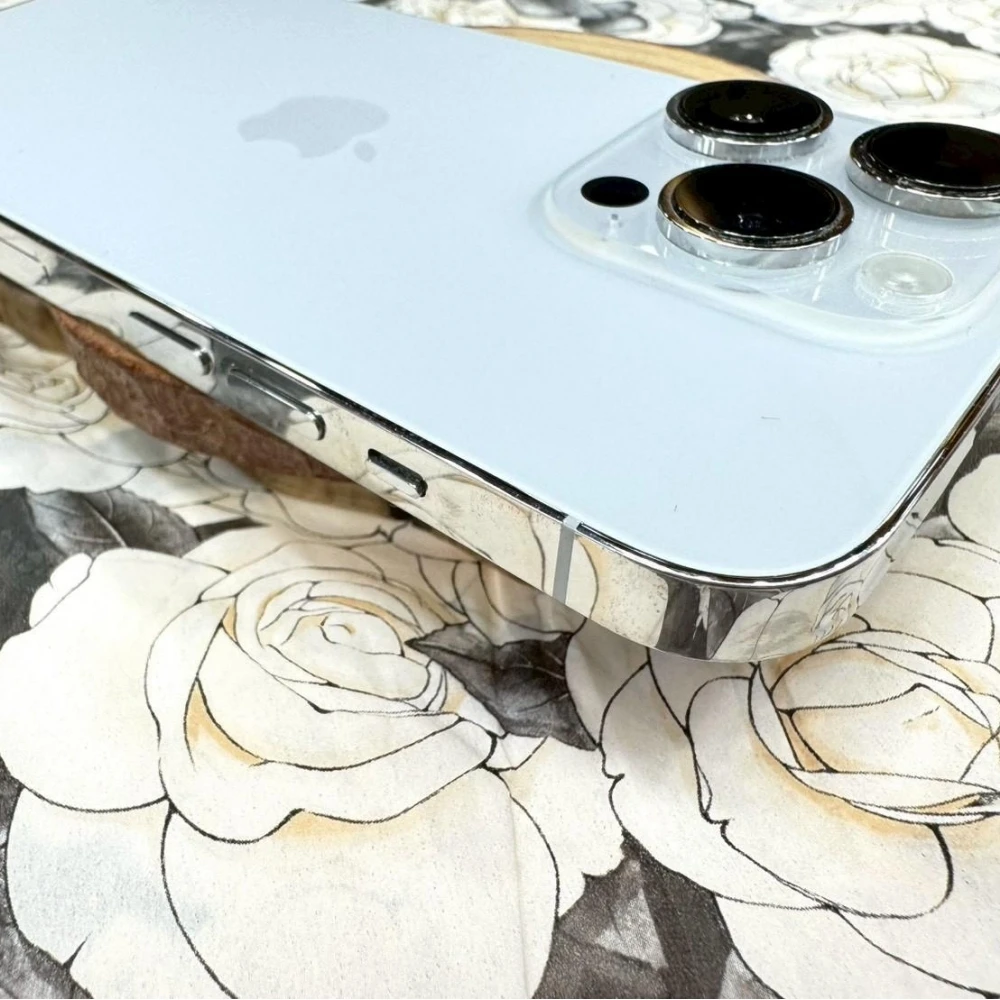 iPhone 14 pro 256G 白 電池87% (換過原廠電池和原廠螢幕） 無盒裝有配件