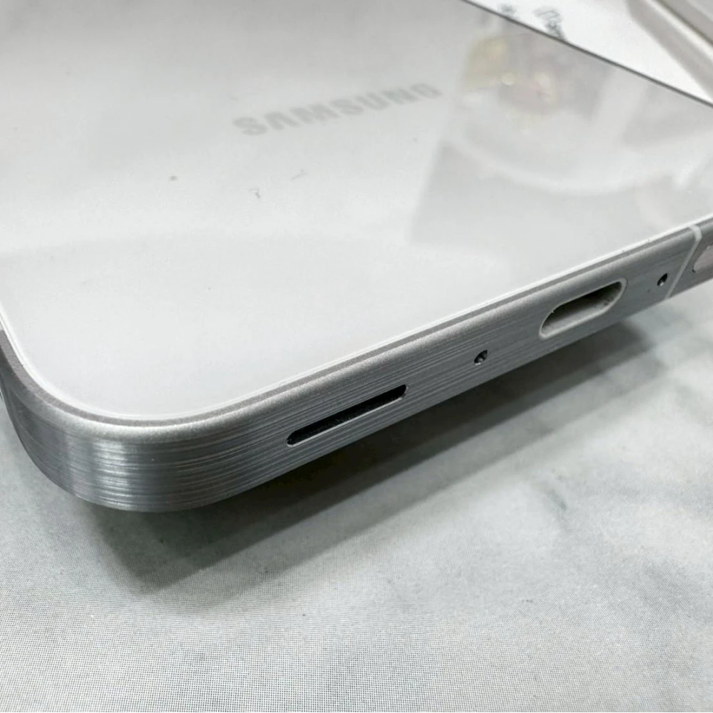 SAMSUNG Galaxy A56 (8+256G) 灰  保固到2026/9/23 有盒裝有配件