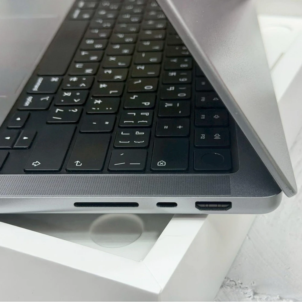 2021 年 MacBook M1 Pro 14寸 (16+512G) 電池88% 全機包膜 無傷 