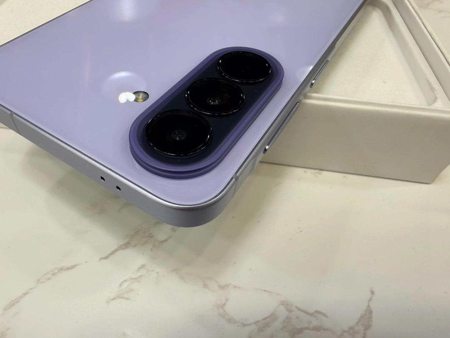 SAMSUNG Galaxy A57 (12+256G) 紫 展示機  有盒裝有配件