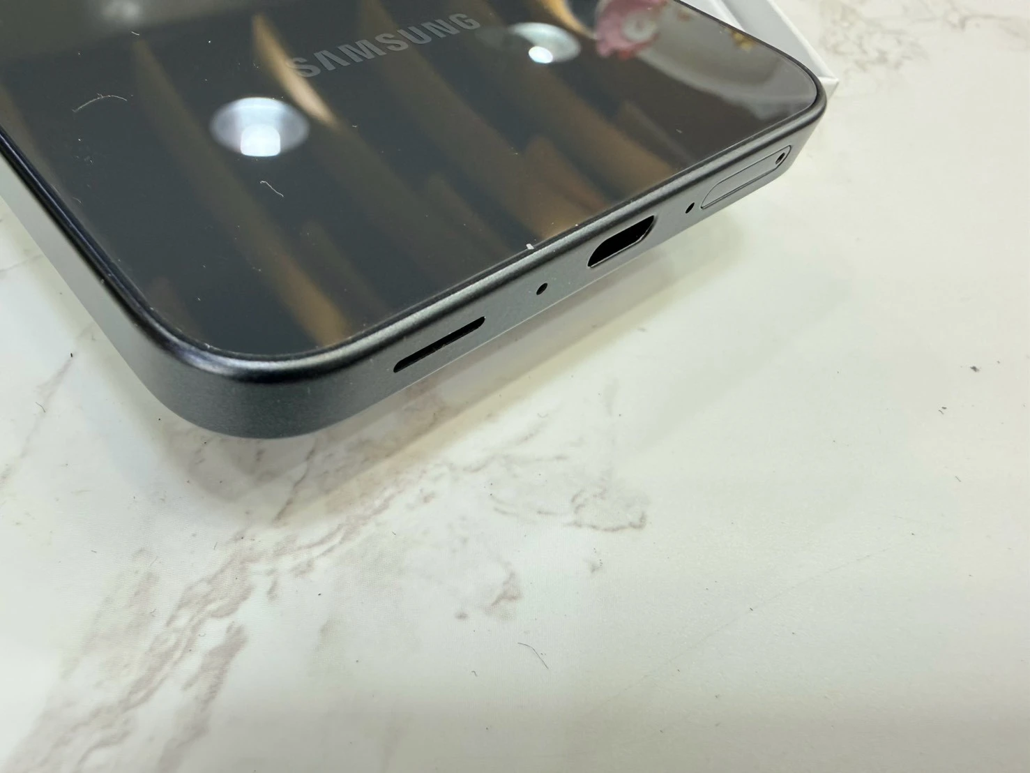 SAMSUNG Galaxy A37 (8+256G) 黑 展示機  有盒裝有配件 