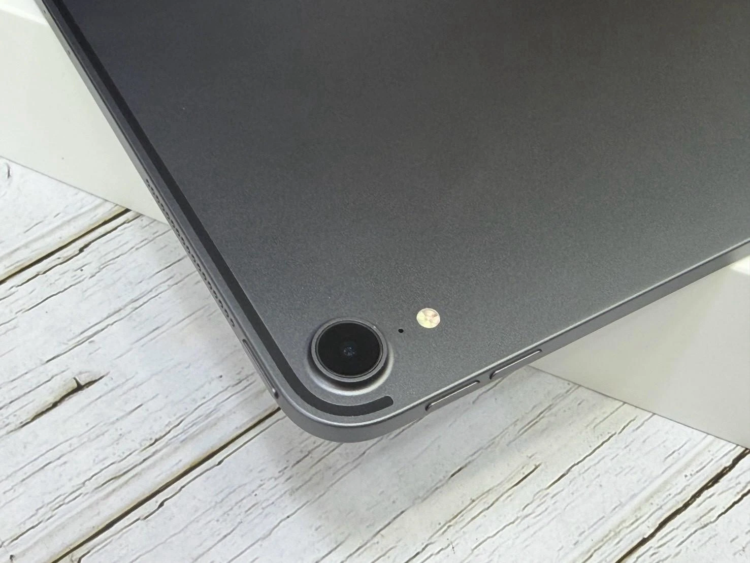 iPad Pro 12.9寸 第三代 64G WiFi 版本 灰 電池94%循環45次 有盒裝有配件