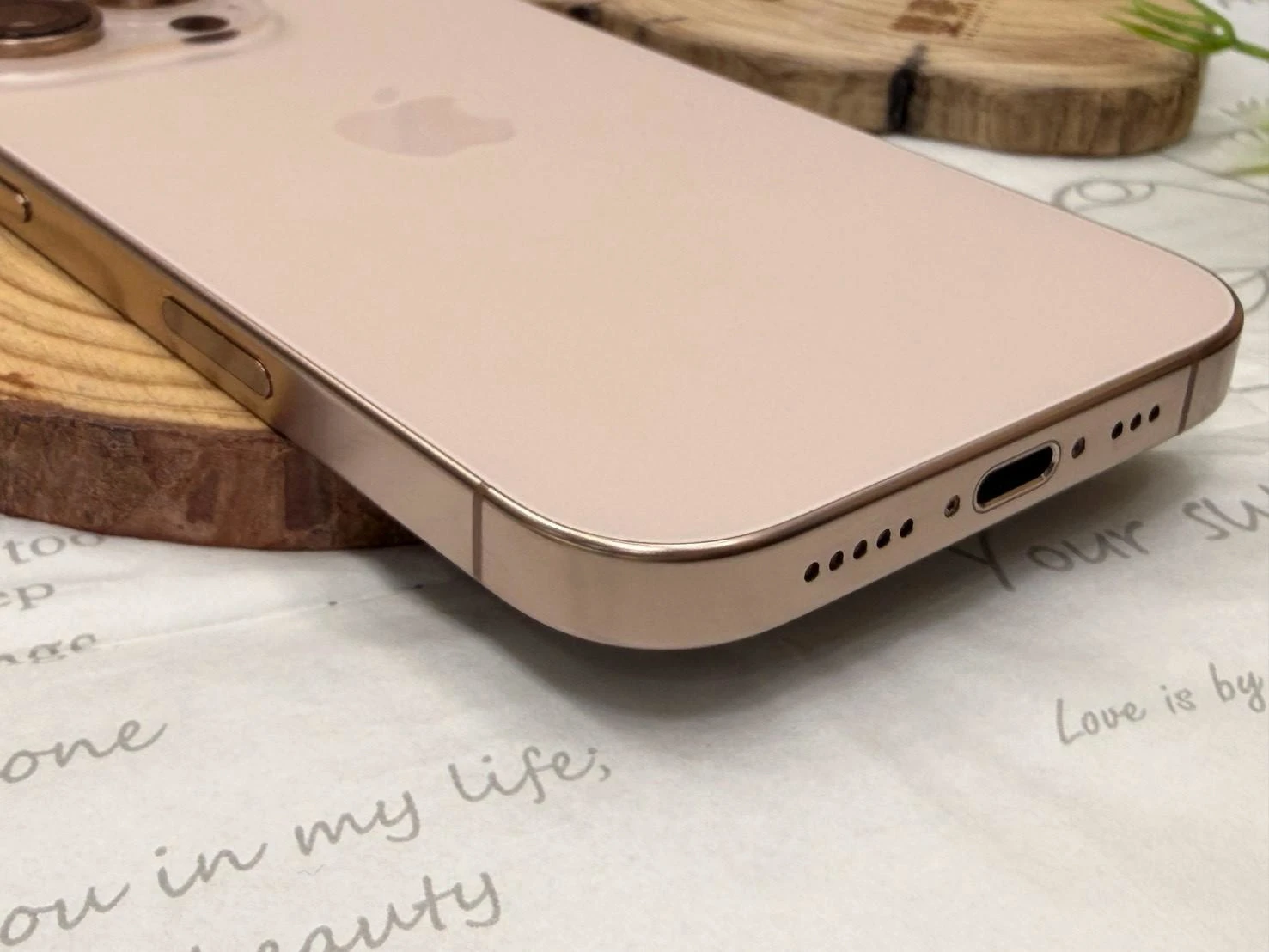 iPhone 16 Pro 256g 金 電池88% 有盒裝有配件