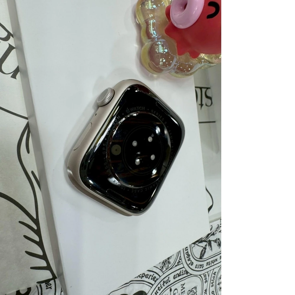 Apple Watch 8 45mm LTE版 星光 電池81% (附原廠錶帶）有盒裝有配件 