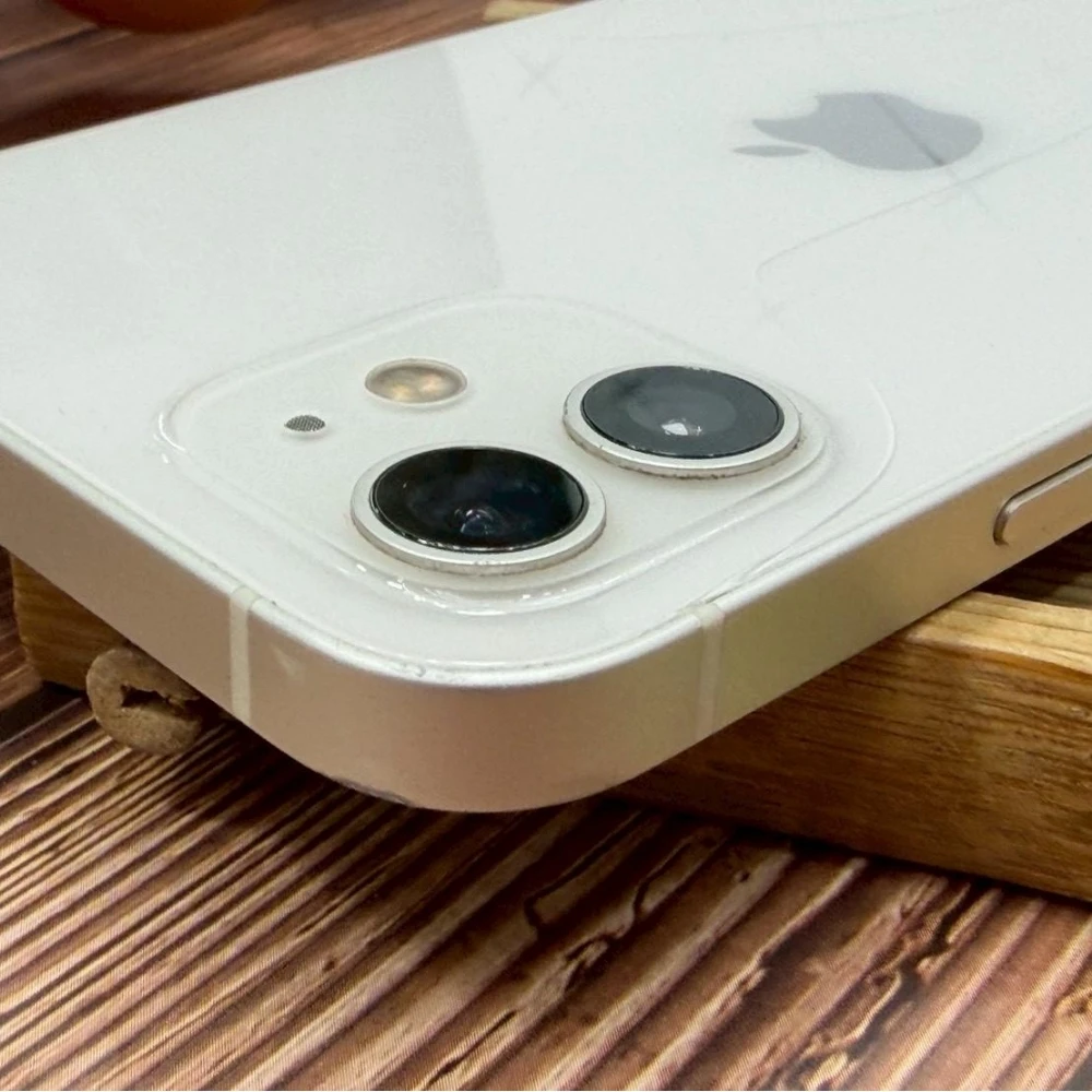 iPhone 12 128g 白 電池73% 背板破 邊框有傷 有盒裝有配件