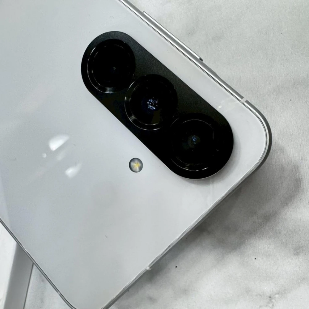 SAMSUNG Galaxy A56 (8+256G) 灰  保固到2026/9/23 有盒裝有配件