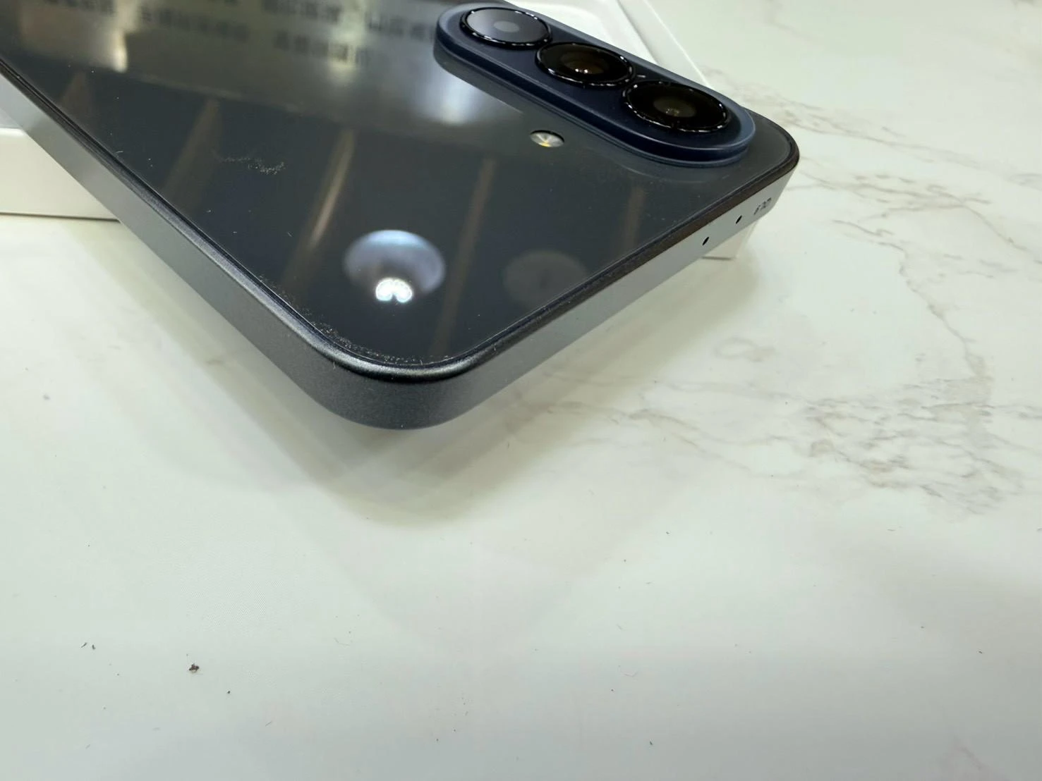 ?SAMSUNG Galaxy A37 (8+256G) 黑 展示機  有盒裝有配件