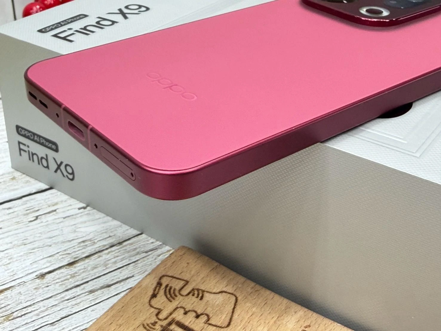 OPPO Find X9 (12+256G) 紅 客戶續約用不習慣 全新僅拆封 保固到2027/10/08 有盒裝有配件