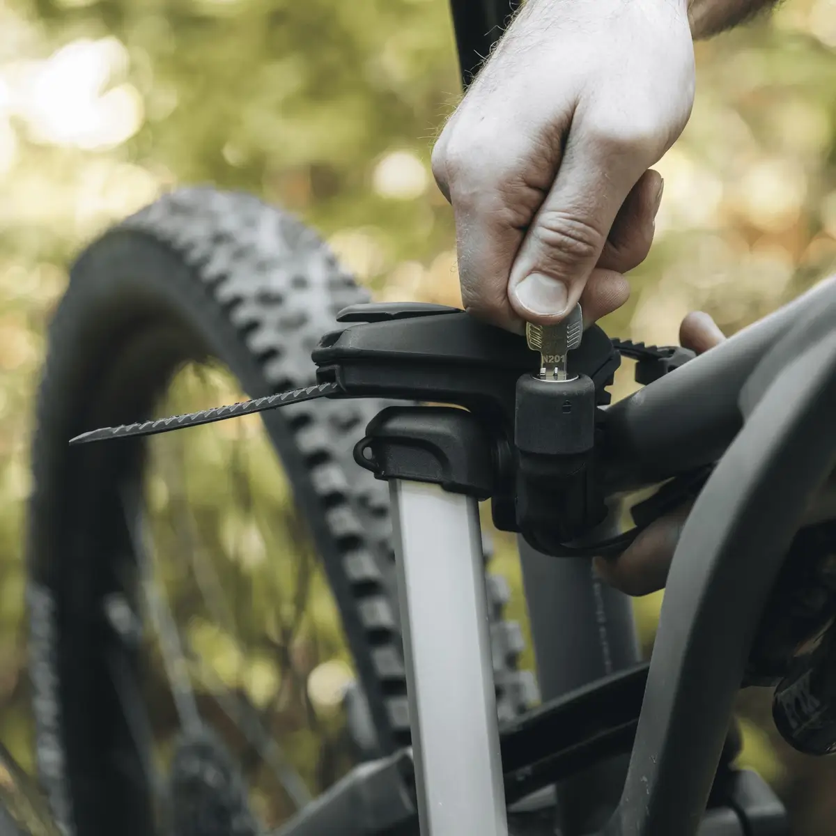 Thule Epos 3 件自行車平台拖桿架可折疊