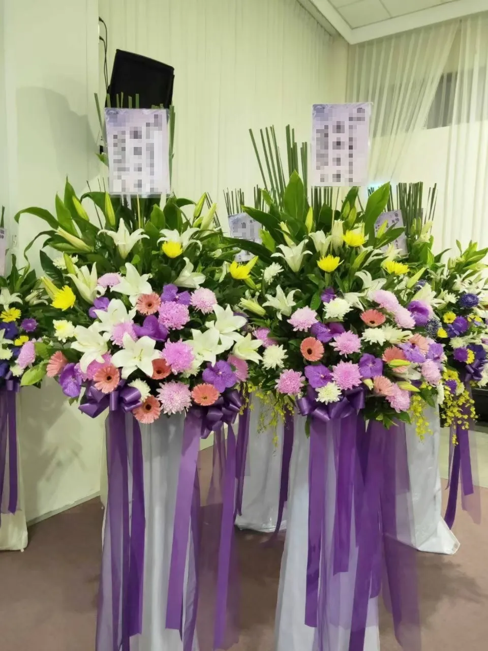 花開遠行－高架花籃