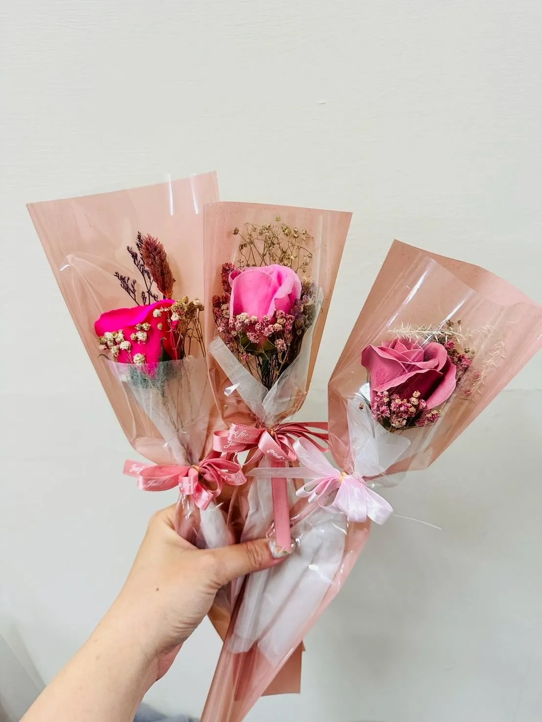 單枝玫瑰花束