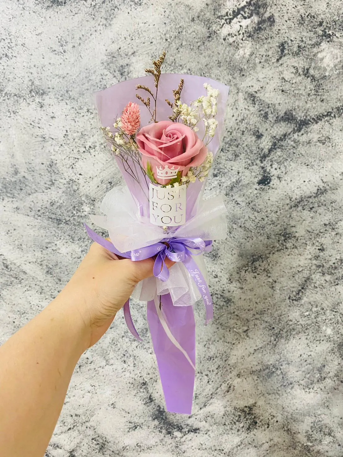 單枝玫瑰花束