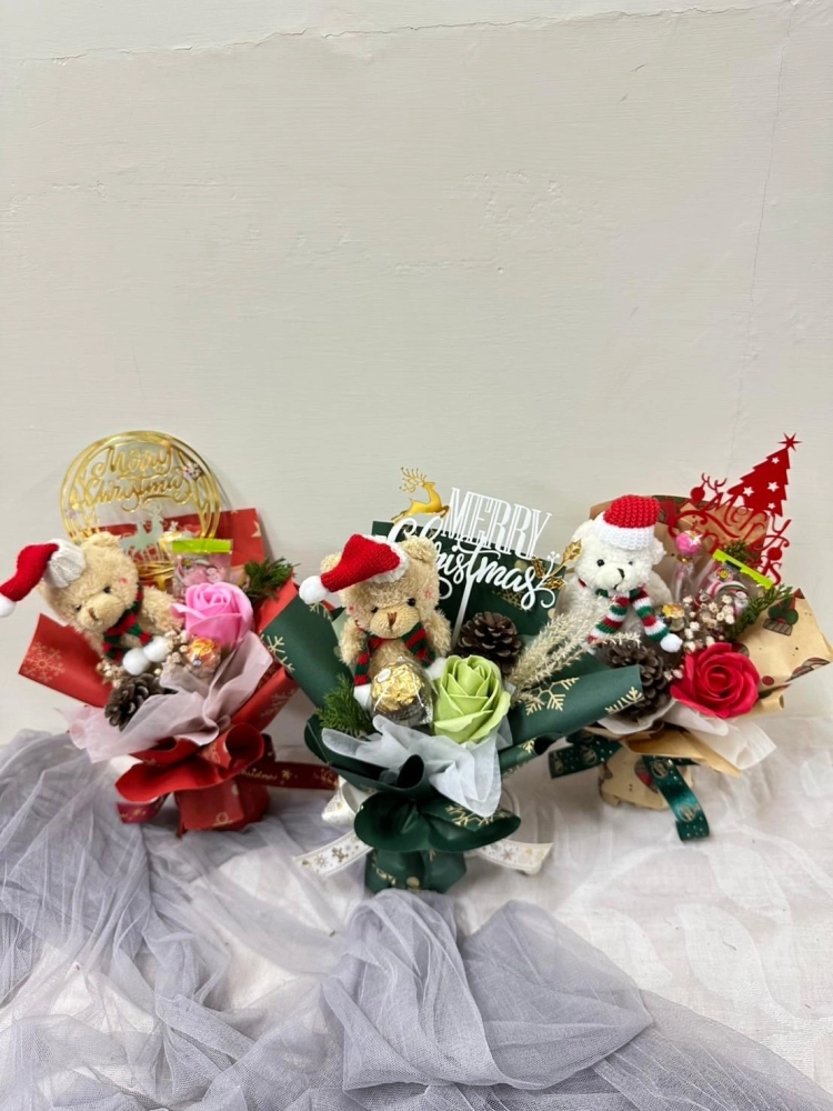 聖誕小熊花束