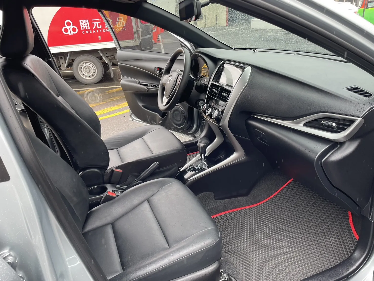 2019年 YARIS